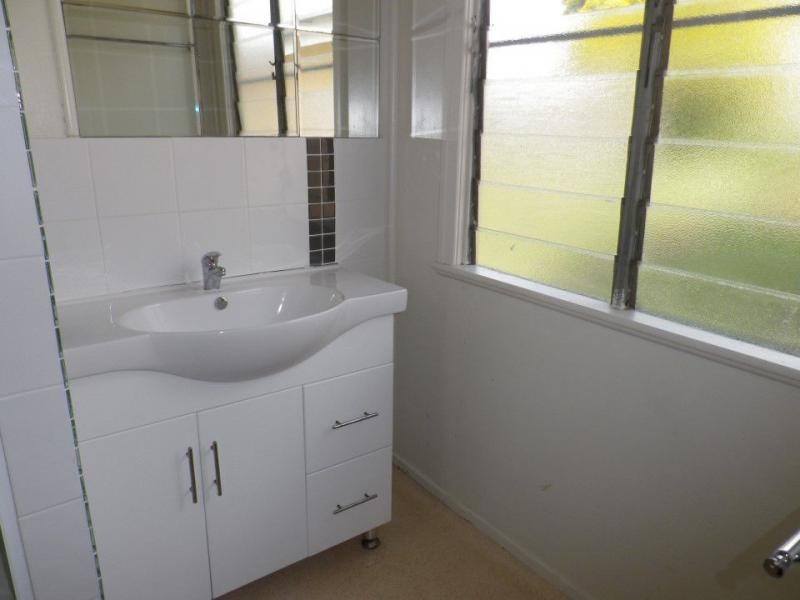 62 Myrtle Avenue, Warwick QLD 4370