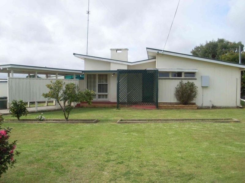 62 Myrtle Avenue, Warwick QLD 4370