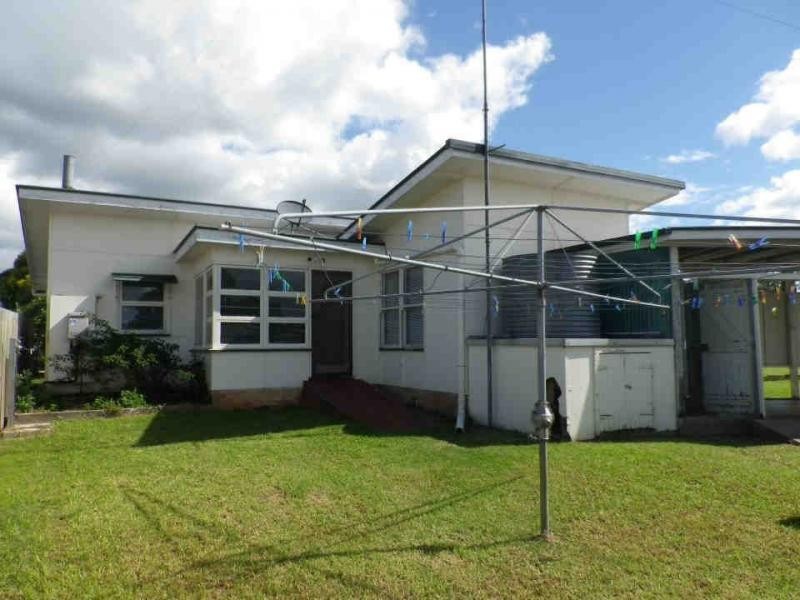 62 Myrtle Avenue, Warwick QLD 4370