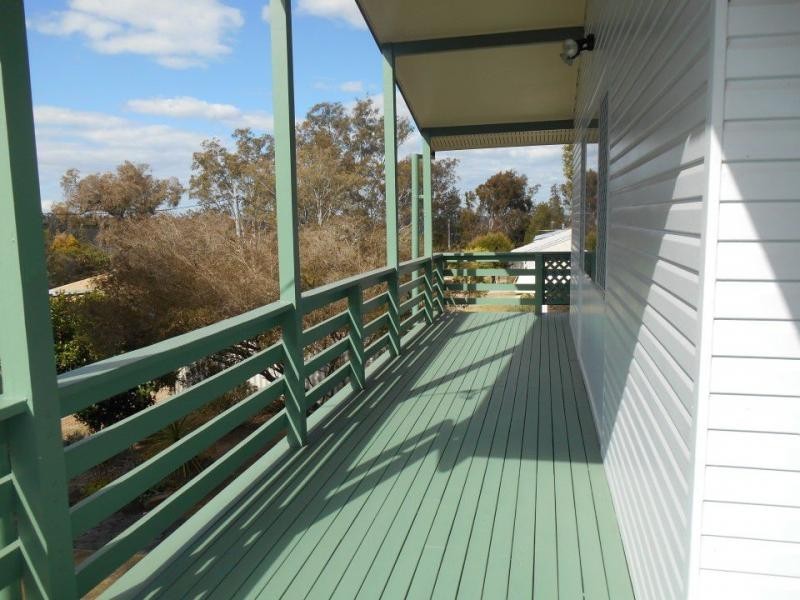 1 Uambi Place, Warwick QLD 4370
