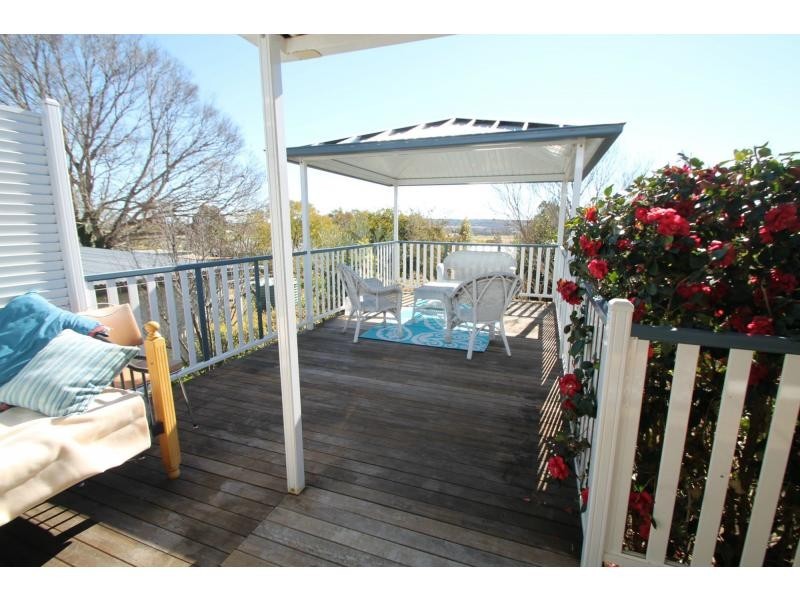 111 Locke Street, Warwick QLD 4370