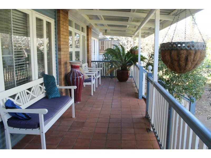 111 Locke Street, Warwick QLD 4370