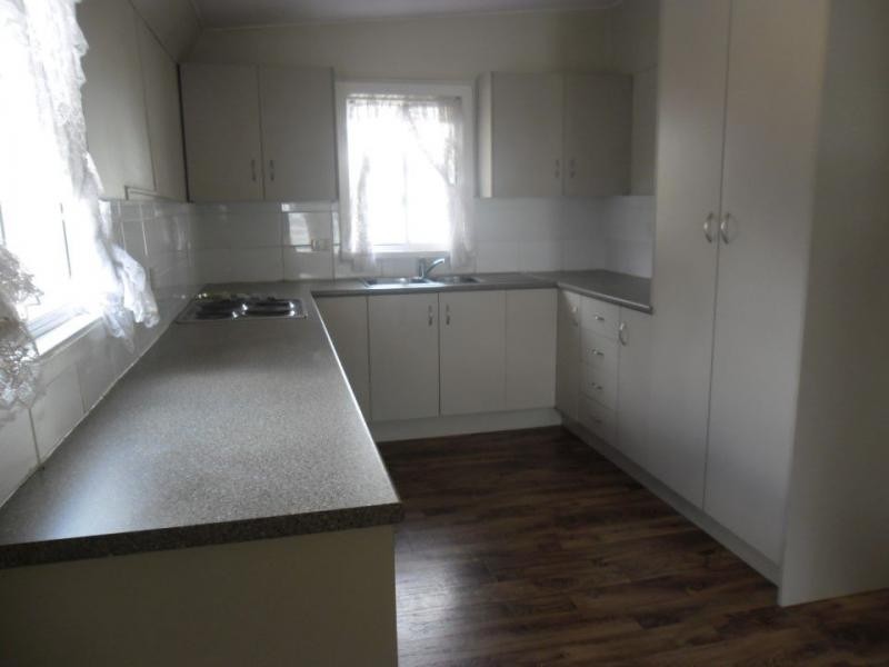 2 Gore Street, Warwick QLD 4370