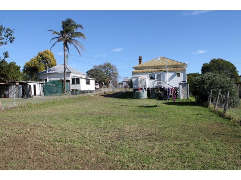 2 Gore Street, Warwick QLD 4370