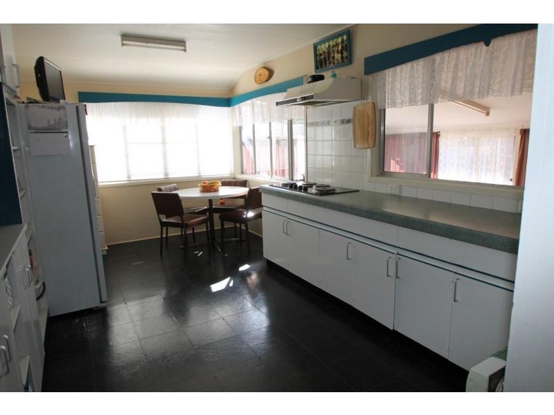 42 Dragon Street, Warwick QLD 4370