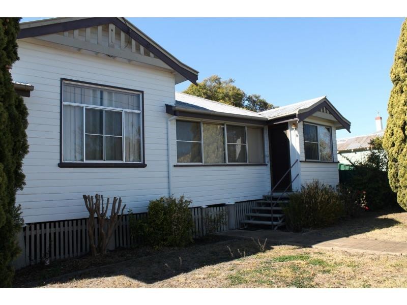 42 Dragon Street, Warwick QLD 4370