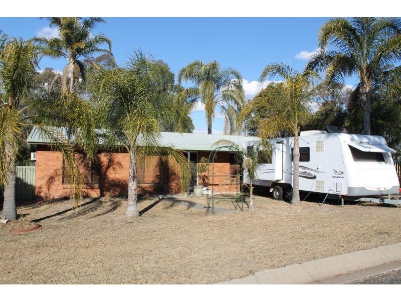 18 Batterham Street, Warwick QLD 4370