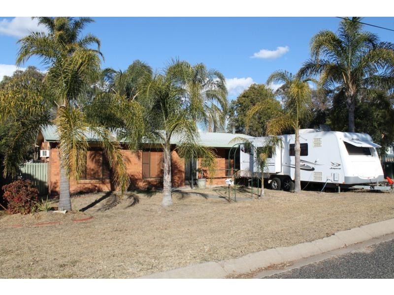 18 Batterham Street, Warwick QLD 4370