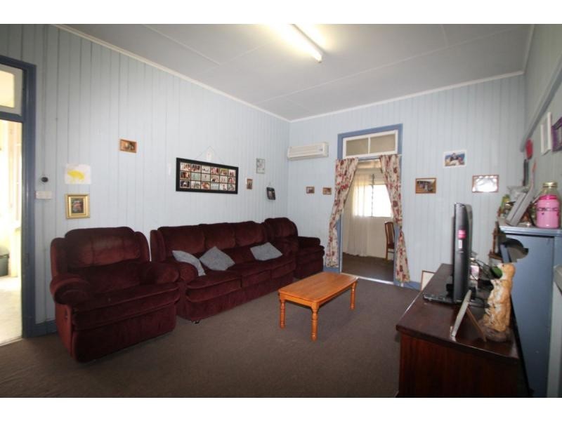 32 Percy Street, Warwick QLD 4370