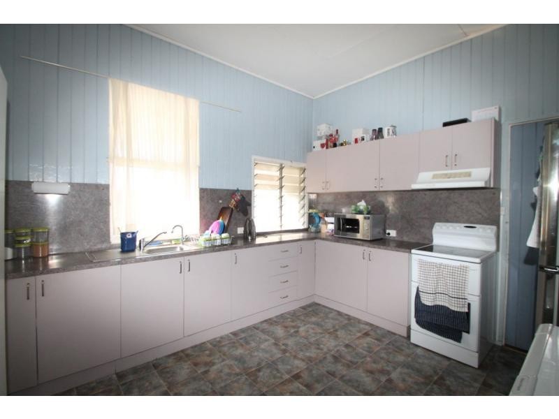 32 Percy Street, Warwick QLD 4370