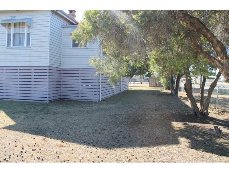 32 Percy Street, Warwick QLD 4370