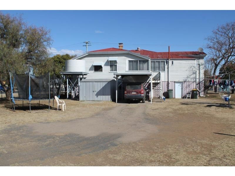 32 Percy Street, Warwick QLD 4370