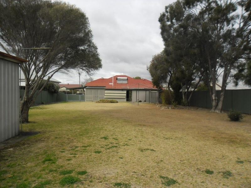 35 Stewart Avenue, Warwick QLD 4370