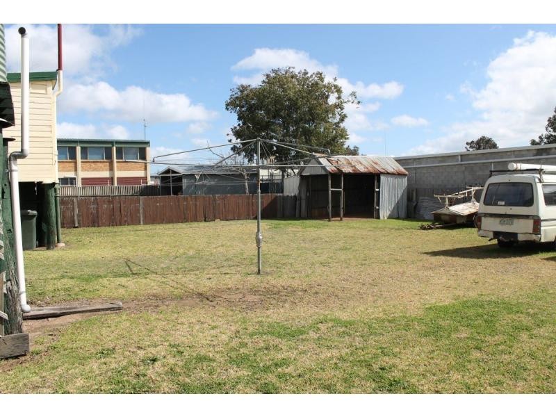 19 King Street, Warwick QLD 4370