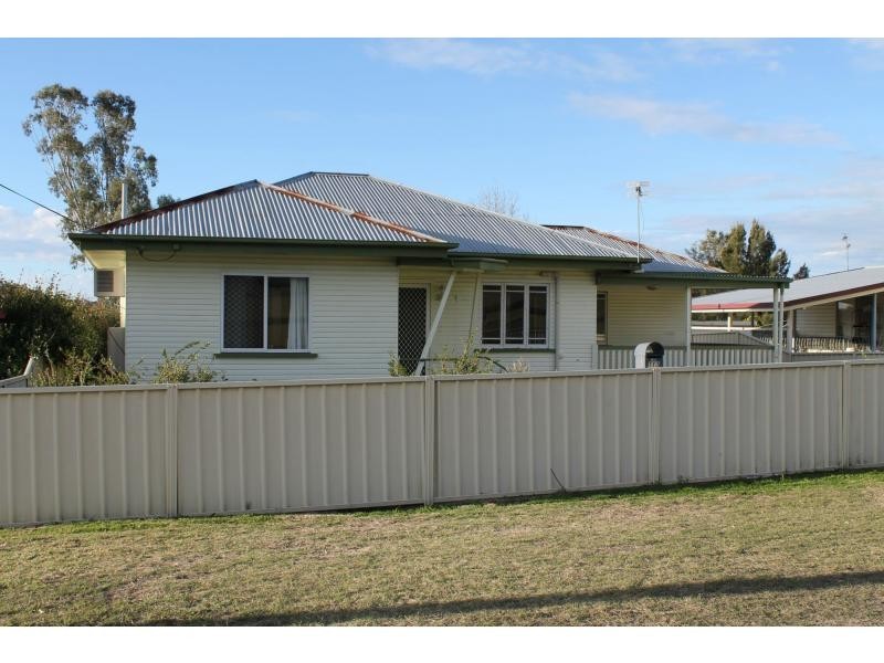 113 Pratten Street, Warwick QLD 4370