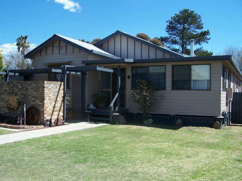 7 Myrtle Avenue, Warwick QLD 4370