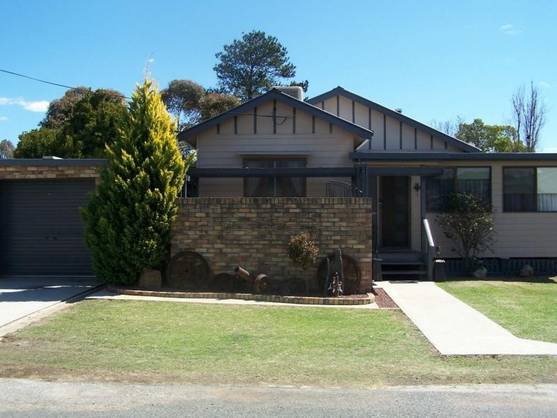 7 Myrtle Avenue, Warwick QLD 4370