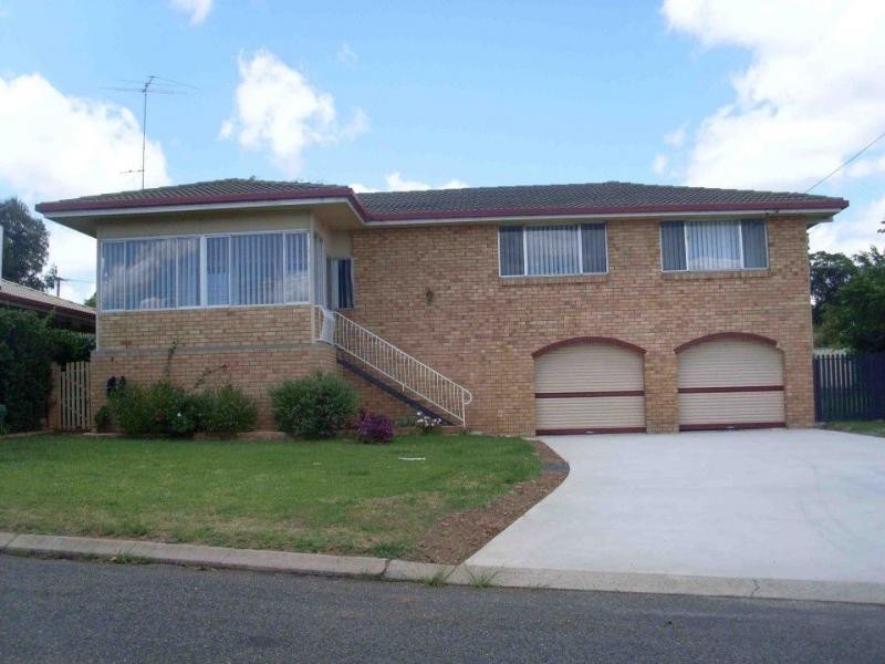 27 Redgwell Street, Warwick QLD 4370