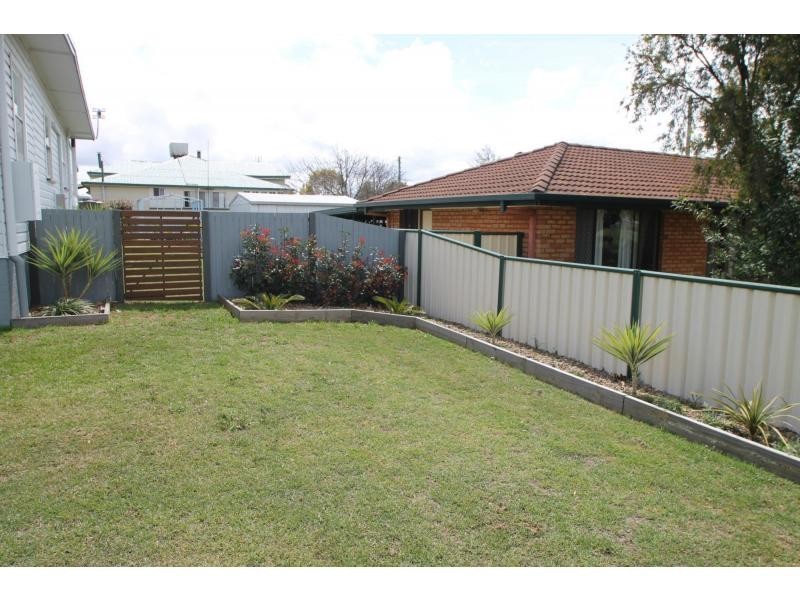 2A Percy Street, Warwick QLD 4370