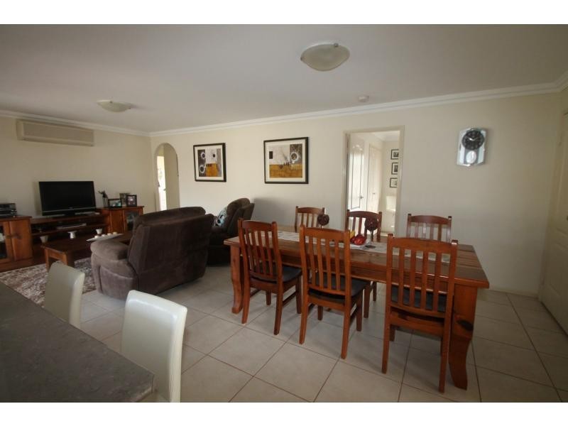 27 Lyons Crescent, Warwick QLD 4370