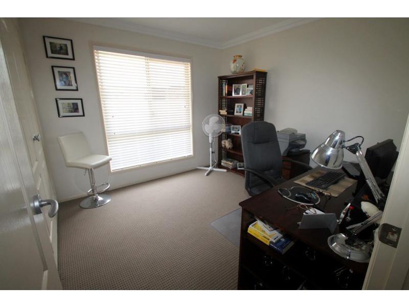 27 Lyons Crescent, Warwick QLD 4370