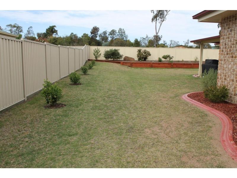 27 Lyons Crescent, Warwick QLD 4370