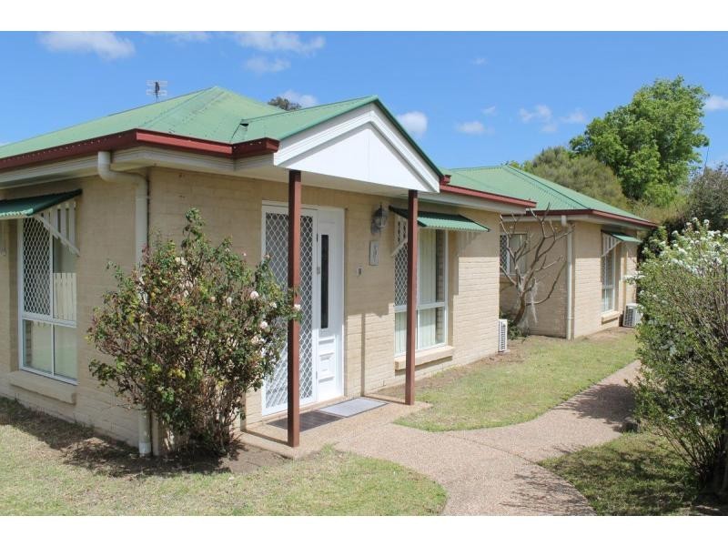 Unit 3/10 Locke Street, Warwick QLD 4370