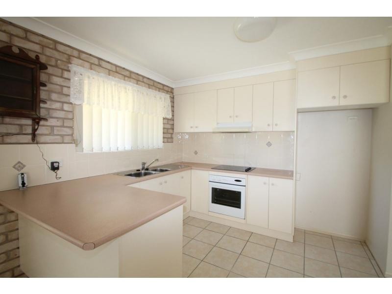 Unit 3/10 Locke Street, Warwick QLD 4370