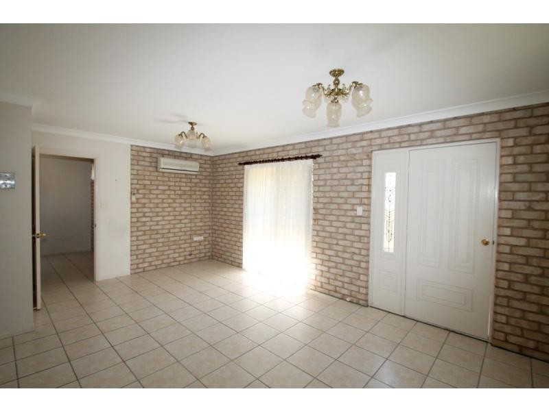 Unit 3/10 Locke Street, Warwick QLD 4370