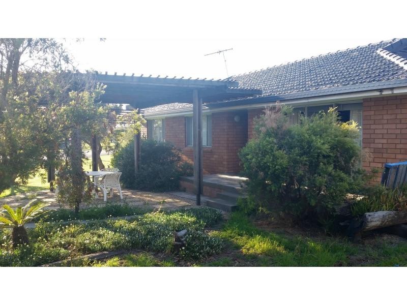 12 King Street, Yangan QLD 4371