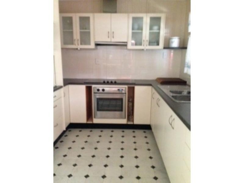12 King Street, Yangan QLD 4371