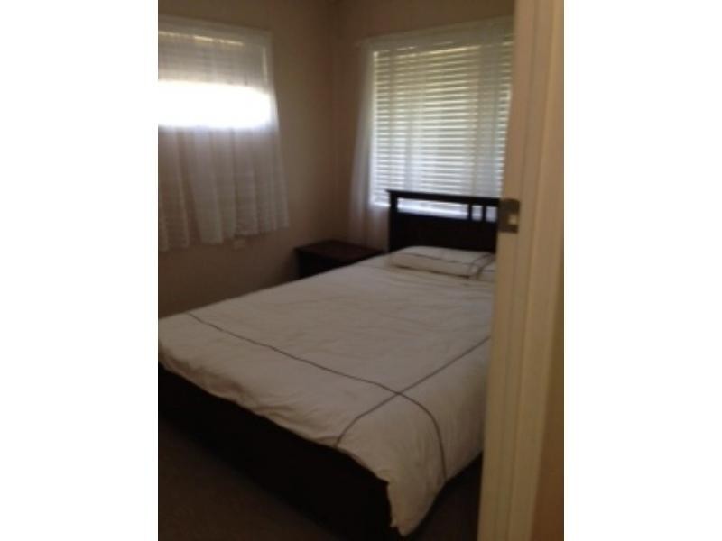 12 King Street, Yangan QLD 4371