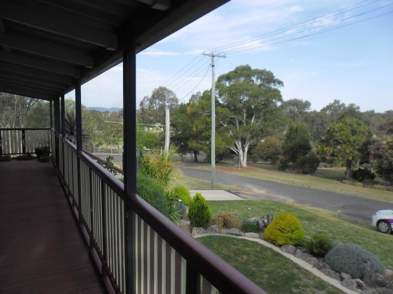 4 Walker Street, Warwick QLD 4370