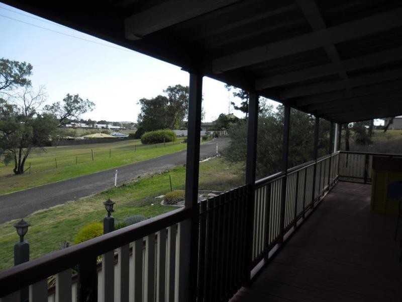 4 Walker Street, Warwick QLD 4370