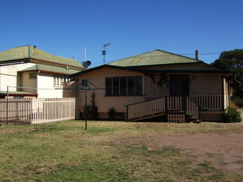 15 Wood Street, Warwick QLD 4370