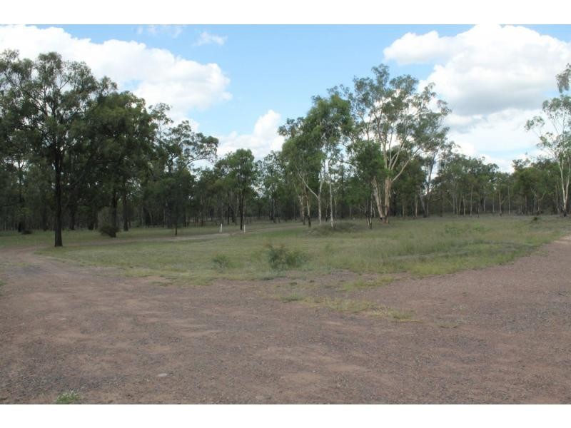 69 Ironbark Lane, Leslie Dam QLD 4370
