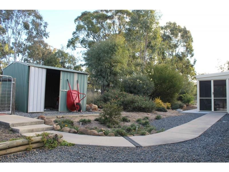 69 Ironbark Lane, Leslie Dam QLD 4370