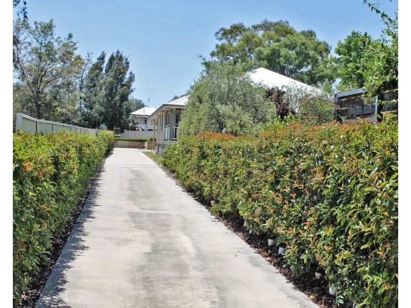 8A William Street, Warwick QLD 4370