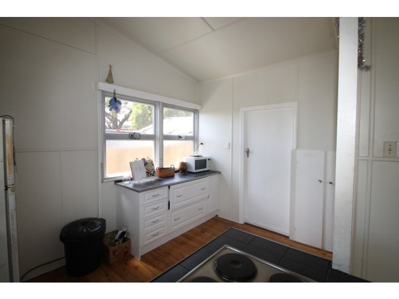 62 Myrtle Avenue, Warwick QLD 4370