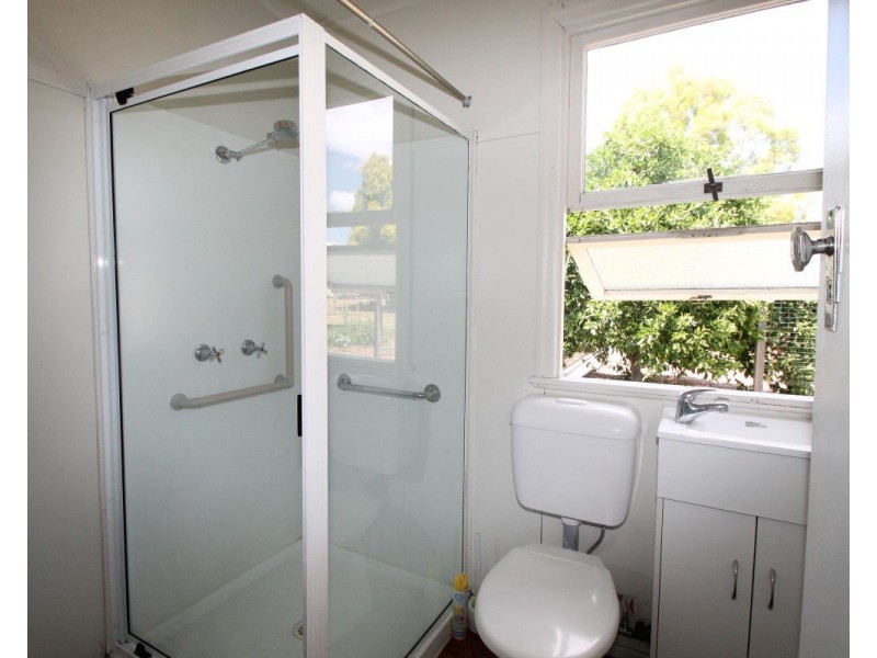 62 Myrtle Avenue, Warwick QLD 4370