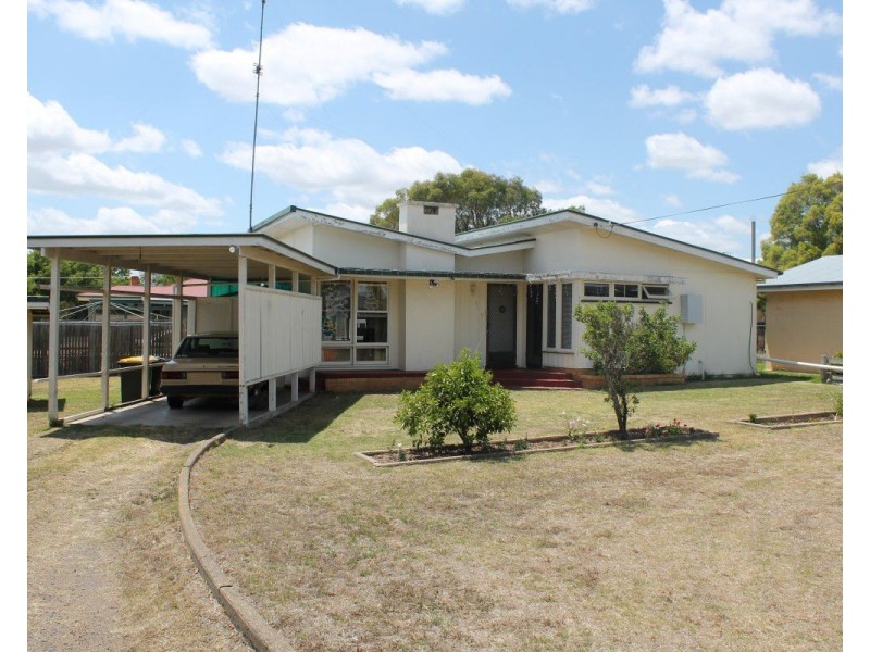 62 Myrtle Avenue, Warwick QLD 4370