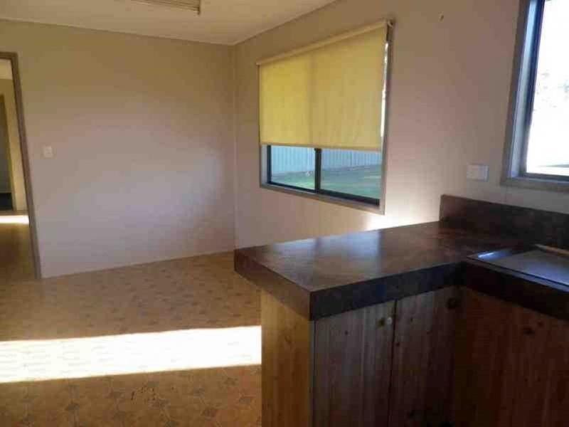 16 Furness Crescent, Warwick QLD 4370