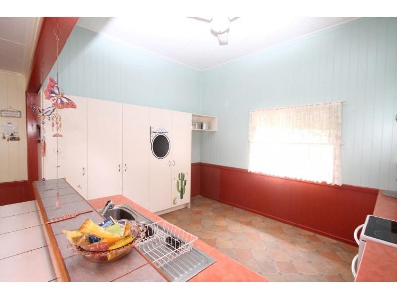 11 Lyons Street, Warwick QLD 4370