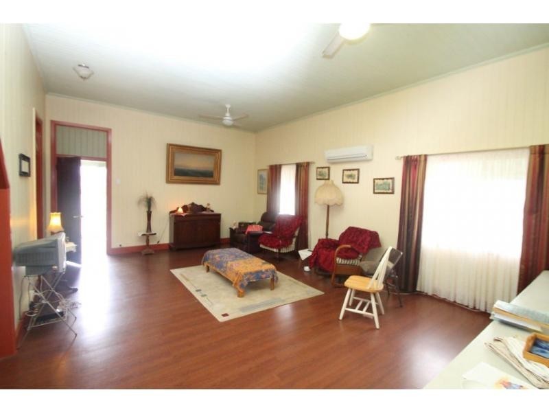 11 Lyons Street, Warwick QLD 4370