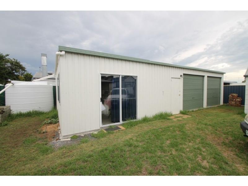 11 Lyons Street, Warwick QLD 4370