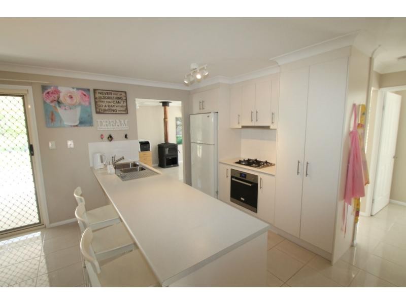 52 Quigleys Road, Warwick QLD 4370