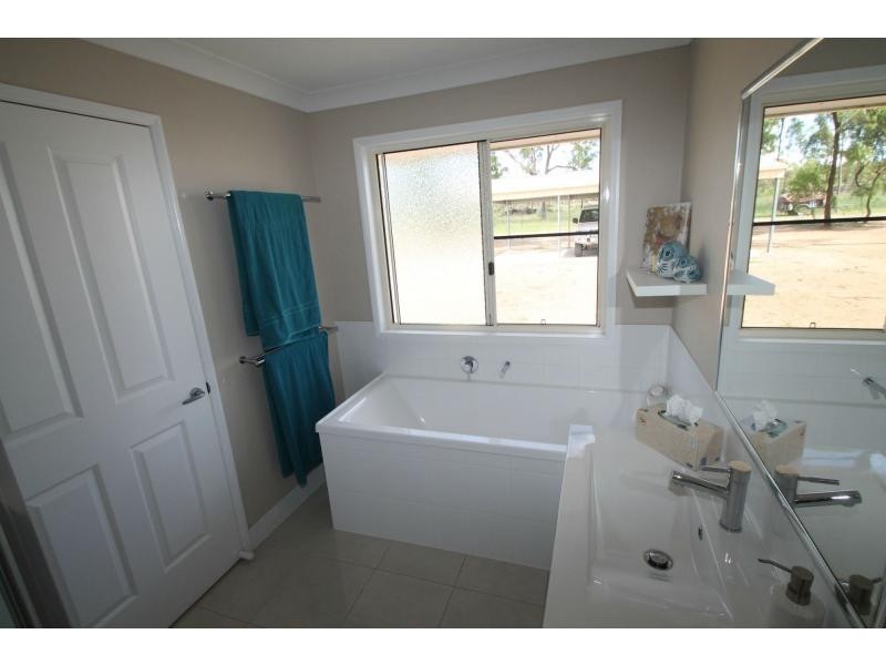 52 Quigleys Road, Warwick QLD 4370