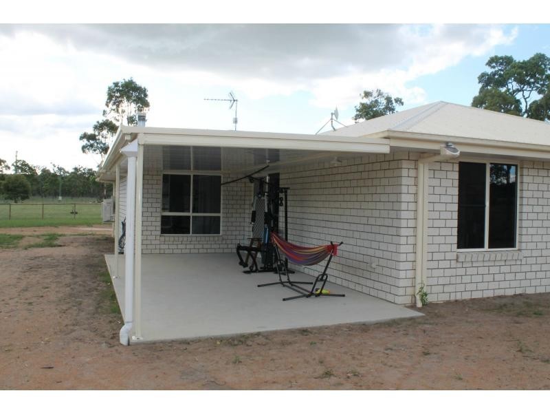 52 Quigleys Road, Warwick QLD 4370