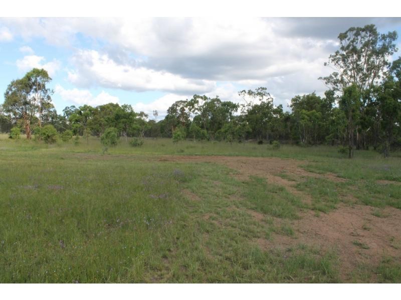 52 Quigleys Road, Warwick QLD 4370