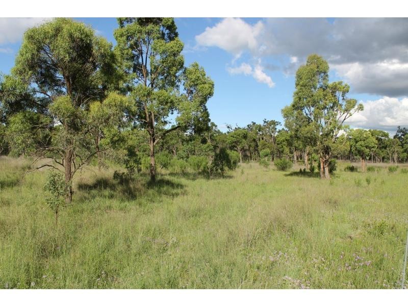 52 Quigleys Road, Warwick QLD 4370